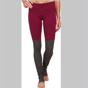 Alo Goddess Leggings Size M